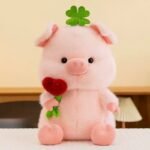 CHANCHO CON ROSA EN FORMA DE CORAZON 33CM