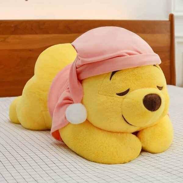 WINNIE POOH HECHADO 80CM FUNDA